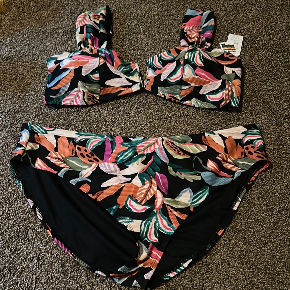 TIME AND TRU BLACK TROPICAL 2 PIECE BIKINI SET: NWT: SIZE 3X